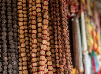 Die Symbolik von Rudraksha-Perlen und ihre Pflege